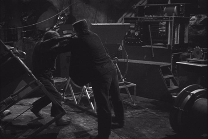 FRANKENSTEIN RENCONTRE LE LOUP-GAROU