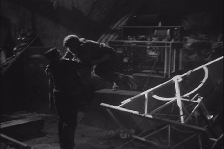 FRANKENSTEIN RENCONTRE LE LOUP-GAROU