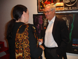 BARBARA STEELE en compagnie de Roger Corman