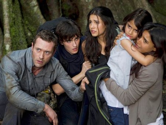 ..... Mais des savants ont découvert le salut : ouvrir une brèche dans l'espace-temps et s'immiscer dans le passé, avant de modifier le présent...