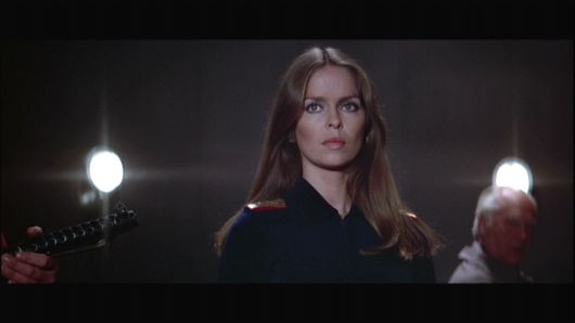 L'ESPION QUI M'AIMAIT