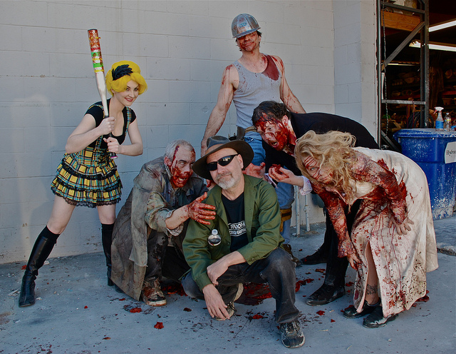 Rose : The 3-D Zombie Puppet Musical