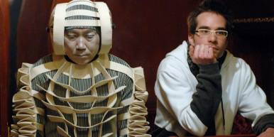 En postproduction, "Mars et Avril", premier film écrit, produit et dirigé par Martin Villeneuve, un directeur artistique québécois, est un drame de SF basé sur ses  romans-photos éponymes... (voir ci-dessous)