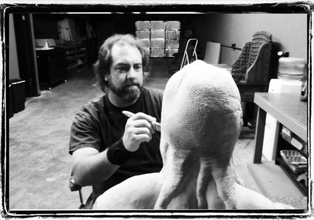 préparation des SFX de maquillage signés Wayne Toth, fidèle collaborateur de Rob Zombie