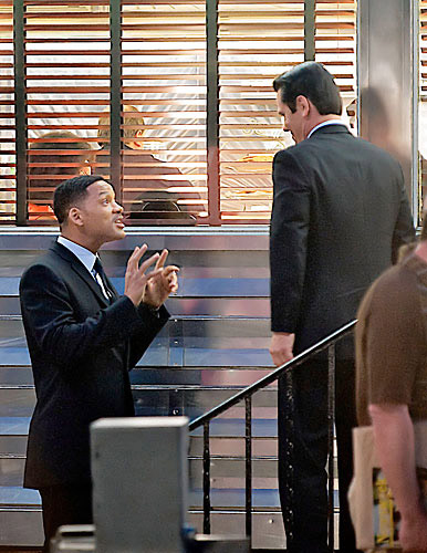 Tourné en 3D, "Men in Black 3" se déroulera en partie durant les sixties, période durant laquelle l'agent K (Will Smith) rencontrera l'Agent K jeune (Josh Brolin) (voir ci-dessous)