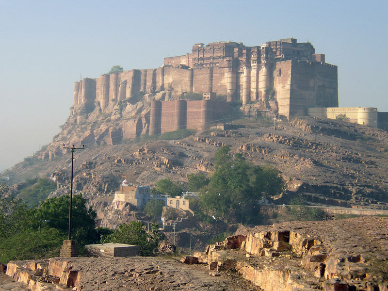 Christian Nolan et Christian Bale vont se rendre en Inde après demain, plus précisément à Jodhpur, pour tourner, jusqu'au 7 mai....