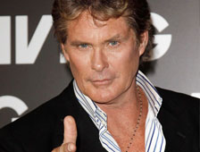 David Hasselhoff rejoint le casting de la séquelle de "Piranha 3D", qui sera distribué en salles le 23 novembre prochain, et où figure déjà Gary Busey....