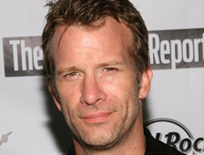 Le comédien Thomas Jane (Peur bleue, The Punisher, The Mist) va figurer dans The Lycan, une romance lycanthropique gothique située à la fin du 18e siècle. "C'est basiquement Alien situé dans un château avec des loups-garous" commente l'acteur.