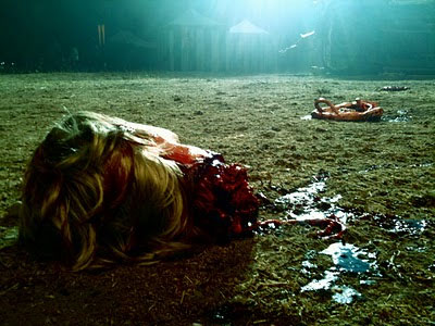 "Knights of Badassdom" de Joe Lynch ("Wrong Turn 2 : Dead End") : dans la lignée de "Shaun of the Dead" (voir ci-dessous)