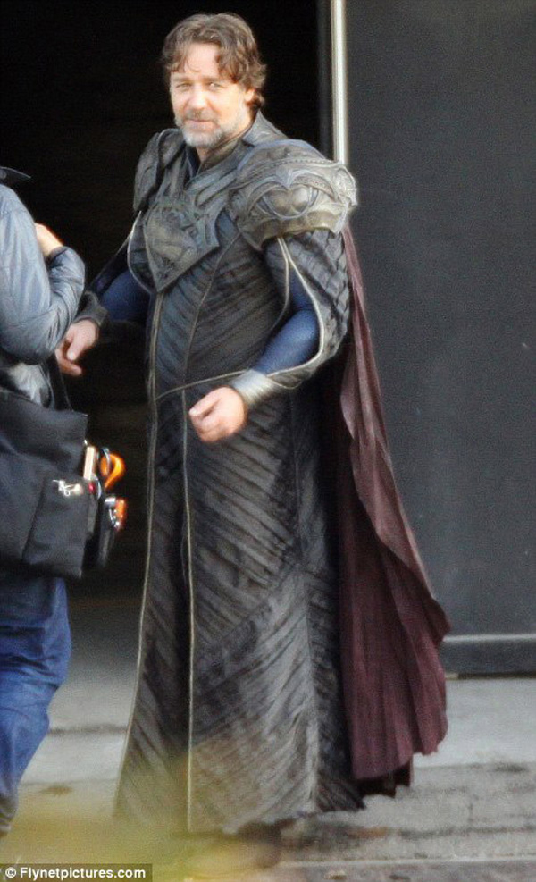 Russell Crowe en Jor-El dans "Man of Steel", lors du tournage à Vancouver sous la direction de Zack Snyder
