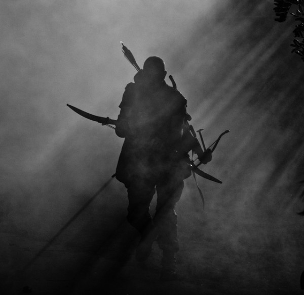 La célèbre firme Asylum sort me 27 décembre aux USA en dvd "Zombie Apocalypse", production anglo-américaine dirigée par Nick Lyon ("Species : The Awakening) avec Ving Rhames....