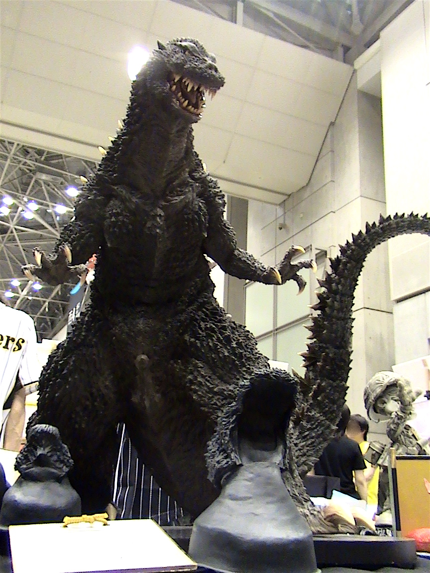 Legendary Pictures a engagé Max Borenstein pour rédiger l'histoire du très attendu "Godzilla 3D (voir ci-dessous)