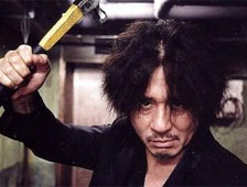 C'est à la fin de ce mois que débutera la préproduction du remake de "Old Boy" dirigé par Spike Lee avec Josh Brolin dans le rôle principal et Colin Firth dans celui du méchant (suite ci-dessous)