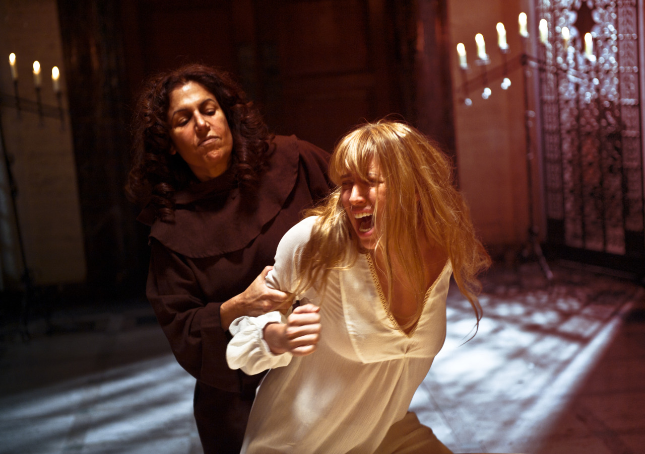 La Comtesse Bathory en action