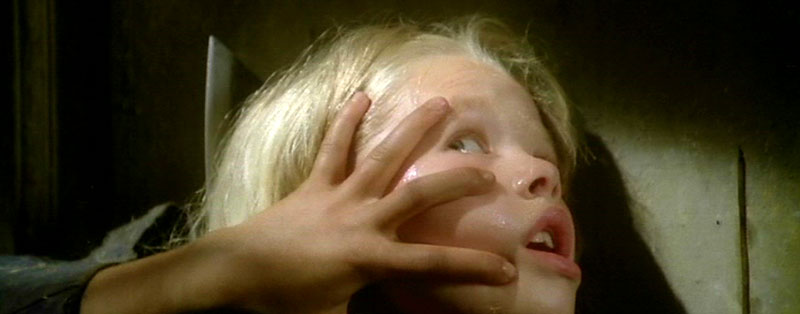 LA MAISON PRES DU CIMETIERRE