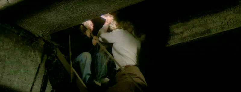 LA MAISON PRES DU CIMETIERRE