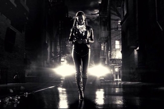 Robert Rodriguez a décidé de tourner cette année les suites de "Machete" et de "Sin City". Ainsi, "Machete Kills" sera en production dès le mois prochain tandis que "Sin City 2" verra le jour cet été (voir suite ci-dessous)