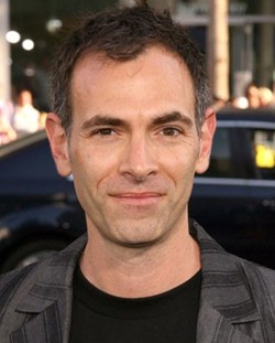 Vincenzo Natali vient de débuter le tournage de son nouveau film, "Haunter" (voir ci-dessous)