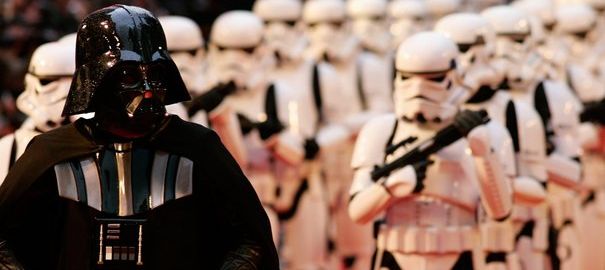 Une page se tourne pour les fans : les studios Disney ont racheté Lucasfilm, et entendent livrer un nouvel et 7e épisode de "La Guerre des étoiles" pour 2015 (voir ci-dessous)