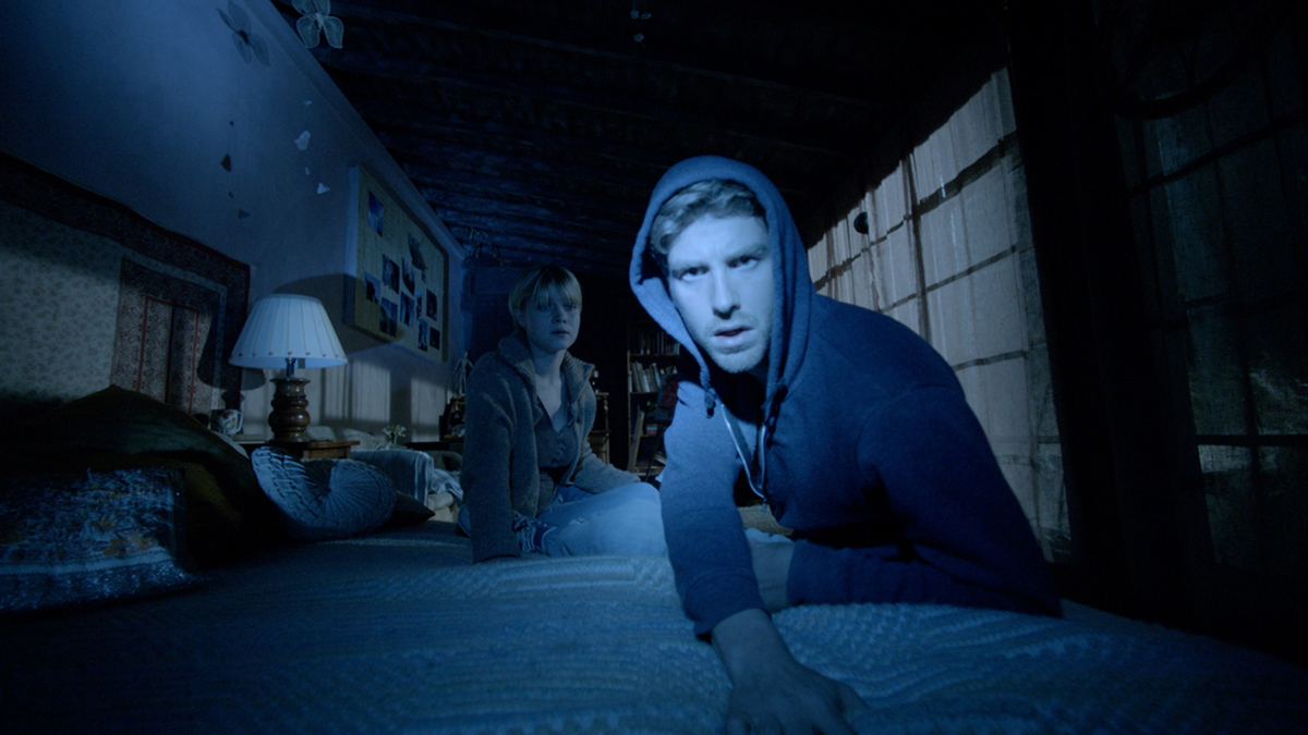 Co-scénariste de "The Divide" de Xavier Gens, Karl Mueller vient de terminer son premier long-métrage, "Mr. Jones" (voir ci-dessous)