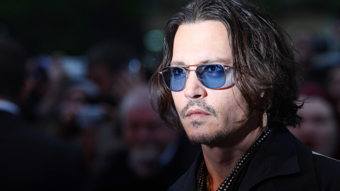 Johnny Depp en pourparlers avec Disney pour être la vedette de "Into the Woods", l'adaptation de la comédie musicale de Broadway mettant en scène les personnages des contes de fées classiques...   (voir ci-dessous)