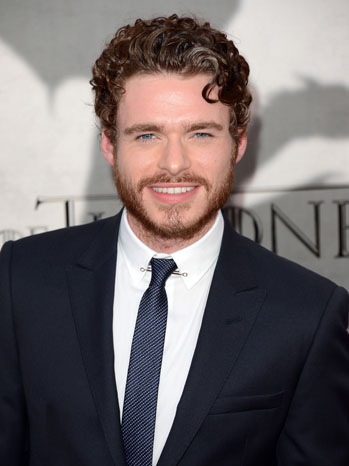 Disney a trouvé le prince charmant de sa version "live" de "Cendrillon" en la personne de Richard Madden ("Game of Thrones") (voir ci-dessous)