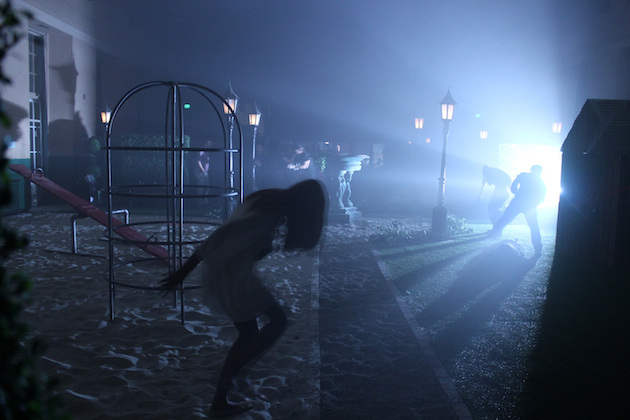 Mike Darnell a vendu à la chaine ABC un projet de série sur le thème de la maison hantée dont Jason Blum sera le producteur exécutif (voir ci-dessous)