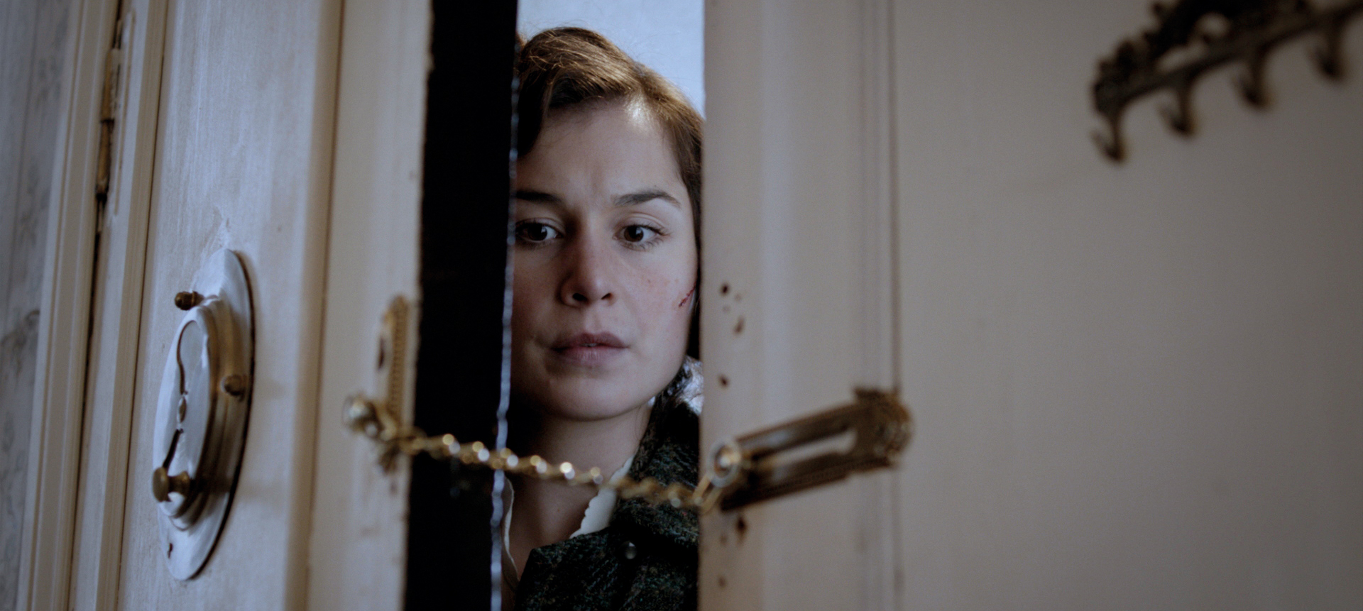 Alex de la Iglesia produit  "Musaranas" ("Musaraignes"), thriller d'horreur codirigé par Juanfer Andrés et Esteban Roel.... (voir ci-dessous)