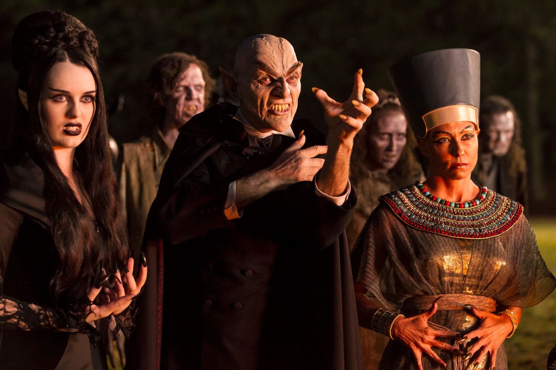 En postproduction, "Goosebumps" ("Chair de poule)", basé sur les romans d'épouvante pour enfants parus entre 1992 et 1997, et dirigé par Rob Letterman, sortira en France le 7 août 2015