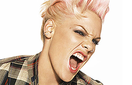 Pink est l'une des vedettes de "Catacombs"