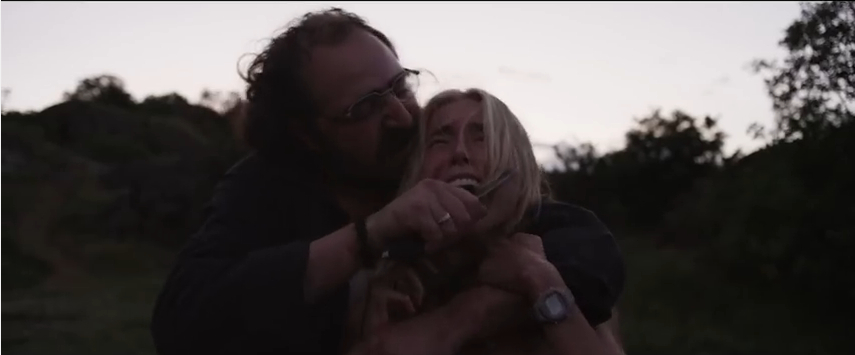 L'horreur sur un champ de mines : 'Landmine Goes Click"... (voir ci-dessous)