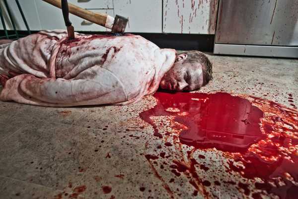 Entre "Mad Max" et "Dawn of the Dead", un nouveau film de zombie australien : "Wyrmwod" (voir ci-dessous)