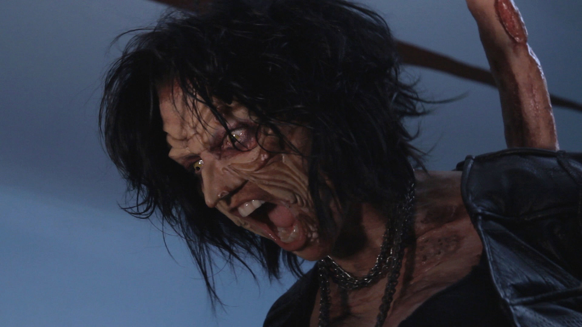 Desseins diaboliques dans "Killer Rack", le nouveau film de l'auteur de "Slime City" et "Slime City Massacre".... (voir ci-dessous)