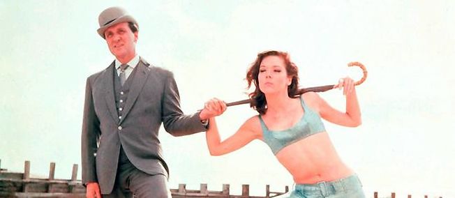 Patrick Macnee, vedette de « Chapeau Melon et bottes de cuir », est décédé (voir ci-dessous)