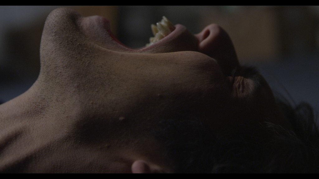 Un nouveau werewolf movie américa	in : UNCAGED (voir ci-dessous)