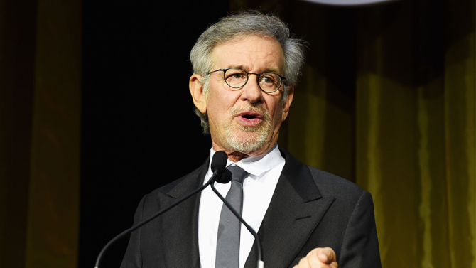 Une date de sortie est dores et déjà fixée pour le nouveau film de science-fiction de Seven Spielberg, « Ready Player One » : le 15 décembre 2017 (voir ci-dessous)