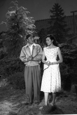 avec Inoshiro Honda sur le tournage de PRISONNIERES DES MARTIENS