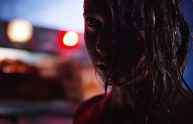 TONIGHT SHE COMES est un slasher old school, qui fera bientôt la tournée des festivals…