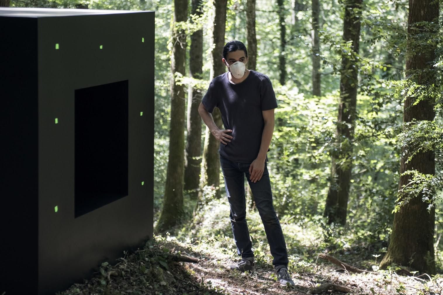 L’Espagnol BLACK HOLLOW CAGE mêle drame, horreur et science-fiction….