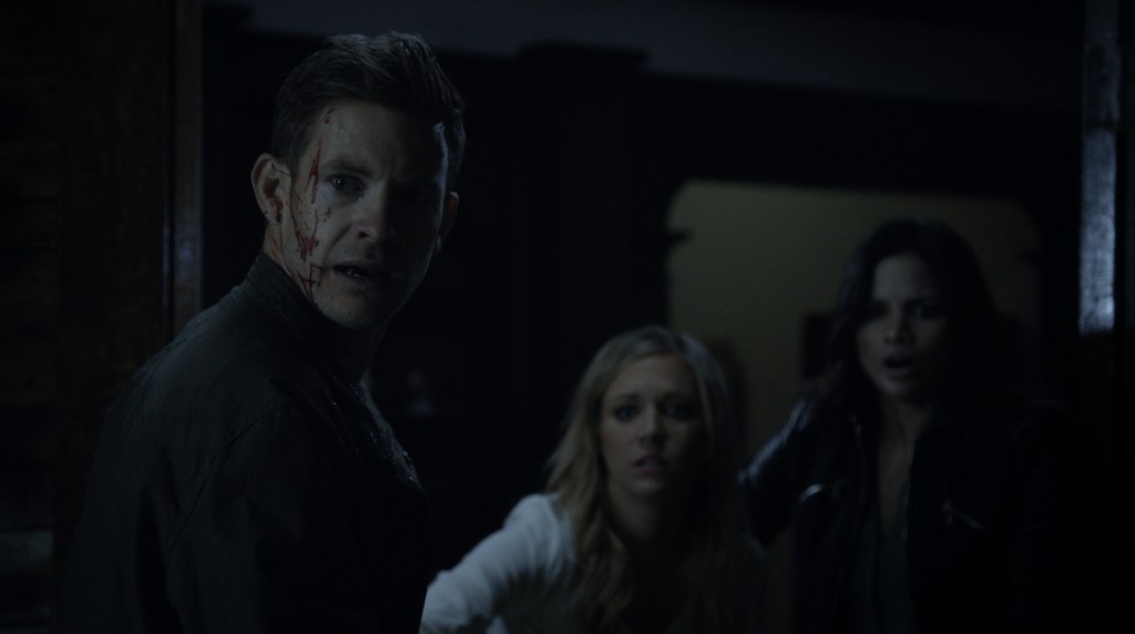 Ted Raimi («Ash vs Evil Dead») rempile avec DARKNESS RISING…