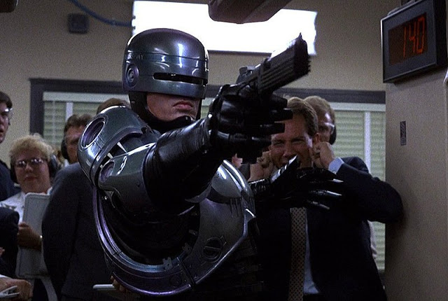 Neill Blomkamp  (District 9)  va s'attaquer à «RoboCop» !
