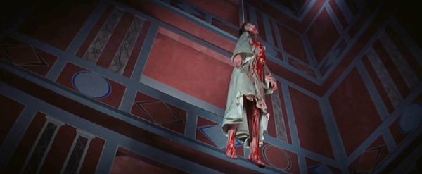 SUSPIRIA