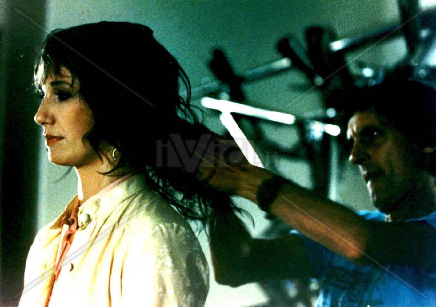 Dario Argento dirigeant Daria Nicolodi dans "Ténèbres"