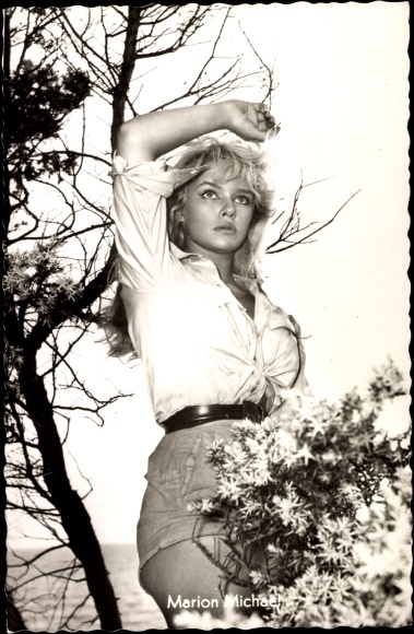 La même insolente beauté que Brigitte Bardot au même âge....
