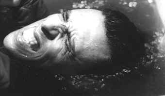 À minuit, je possèderai ton âme