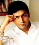 Dans "Thoda Pyaar Thoda Magic" écrit et réalisé par  Kunal Kohli, qui sortira le 27 juin en Inde, mêlant romance, drame et fantastique, des anges apportent aux humains un peu de magie pour rendre leur vie plus agréable...