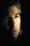 Mark Pellington ('La Prophétie des ombres') va diriger "Solace", un thriller de mystère produit par New Line où un ancien docteur dotés de facultés psychiques est attiré par le cas d'un serial-killer jouissant lui aussi des mêmes pouvoirs....