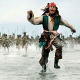 Dans "Pirates des Caraibes 4",  qui pourrait initier une nouvelle trilogie, Jack Sparrow aura un frère, interprété par Sacha Baron Cohen ou Russell Brand. Plus étonnant : Tim Burton pourrait diriger le film ! Info ou intox ? A suivre !