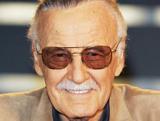 Showtime développe avec Stan Lee un téléfilm d'une heure ayant pour vedette un super-héros gay, lequel lutte pour cacher son identité secrète. Le film est l'adaptation du roman "Hero" de Perry Moore, qui se charge du script.