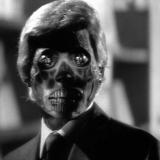 Strike Entertainment (Les fils de l'homme), la firme de Zack Snyder, prépare un remake de "They Live" de John Carpenter (suite ci-dessous)